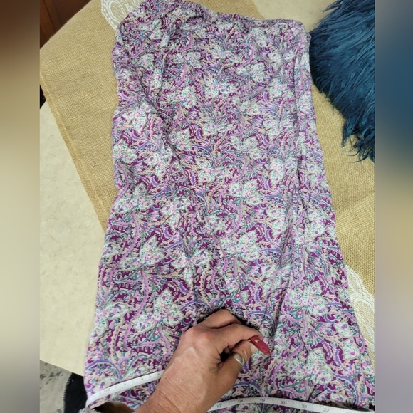 🛒🛍️💥Gently used Blair medium plum scroll midi skirt beautiful purple print - Picture 3 of 10